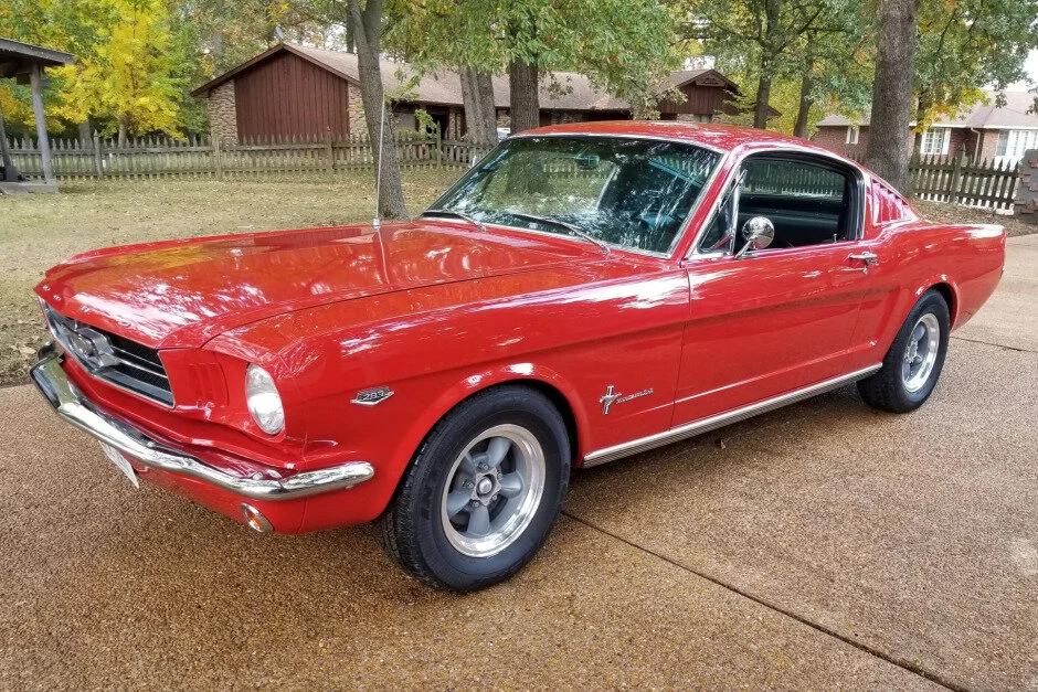 Ford Mustang 1964–1973 : l’âge d’or du pony car américain — photo 2